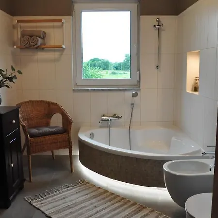 Dom Na Mazurach Z Widokiem Na Дом отдыха Jedwabno